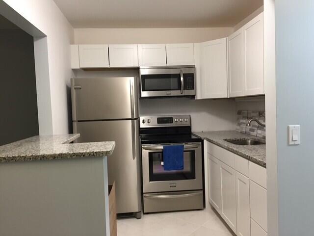 Photo - 216 Berkshire K