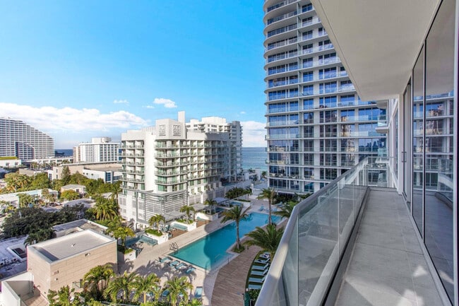 Photo - 153 N Seabreeze Blvd Unidad 804-S