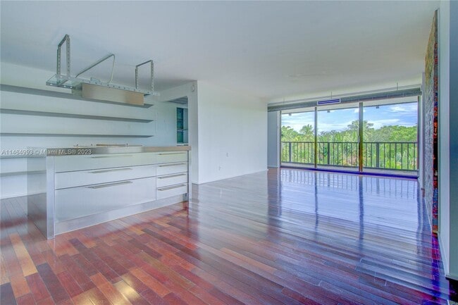 Building Photo - 5781 Biscayne Blvd Unit 403 B Rental