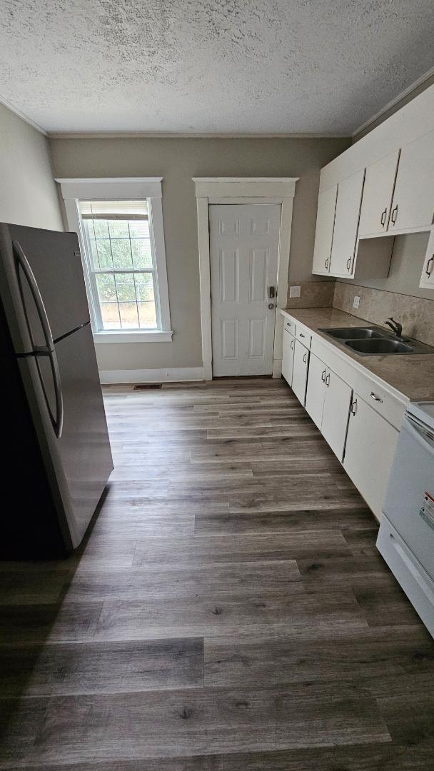 Photo - 5614 6th Ave