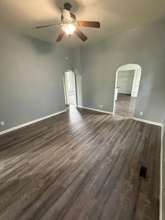 Photo - 3 Bedroom/1 Bath House Ready to Rent