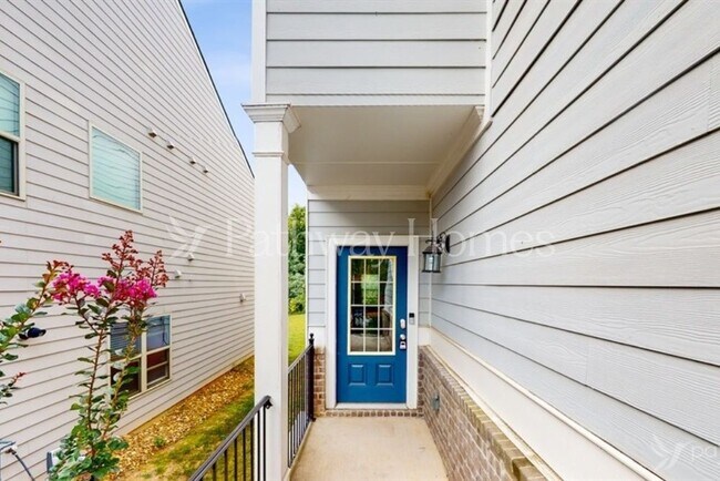 Photo - 3950 Lake Manor Way