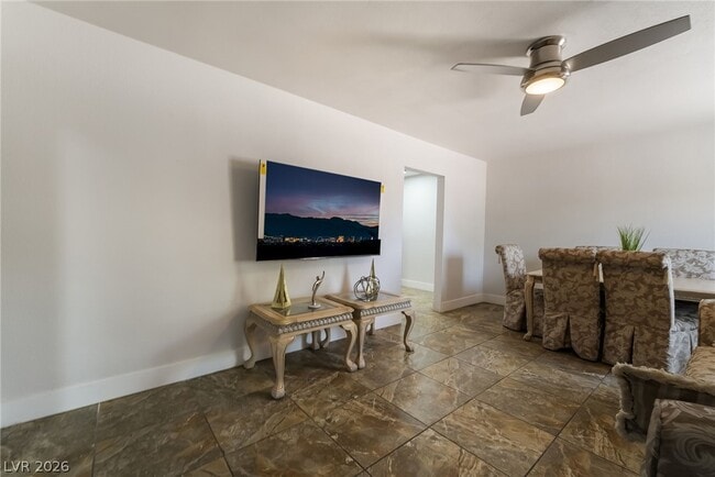 Photo - 28 Hansen St
