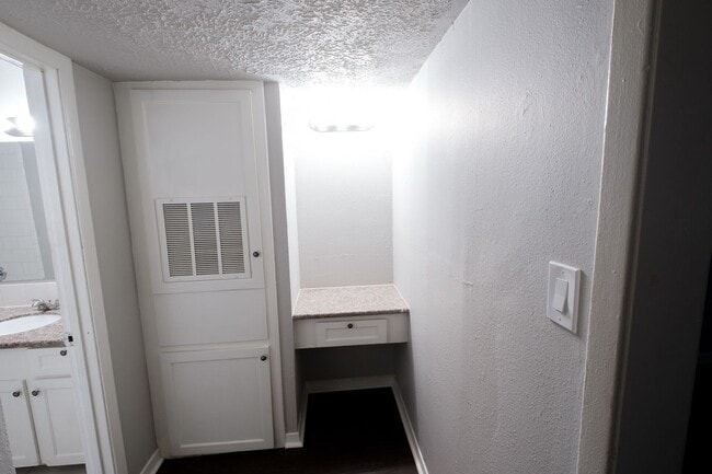 Photo - Apartamento recien remodelado / Beautiful recently remodeled apartment. Fast move in bonus! Unidad 8