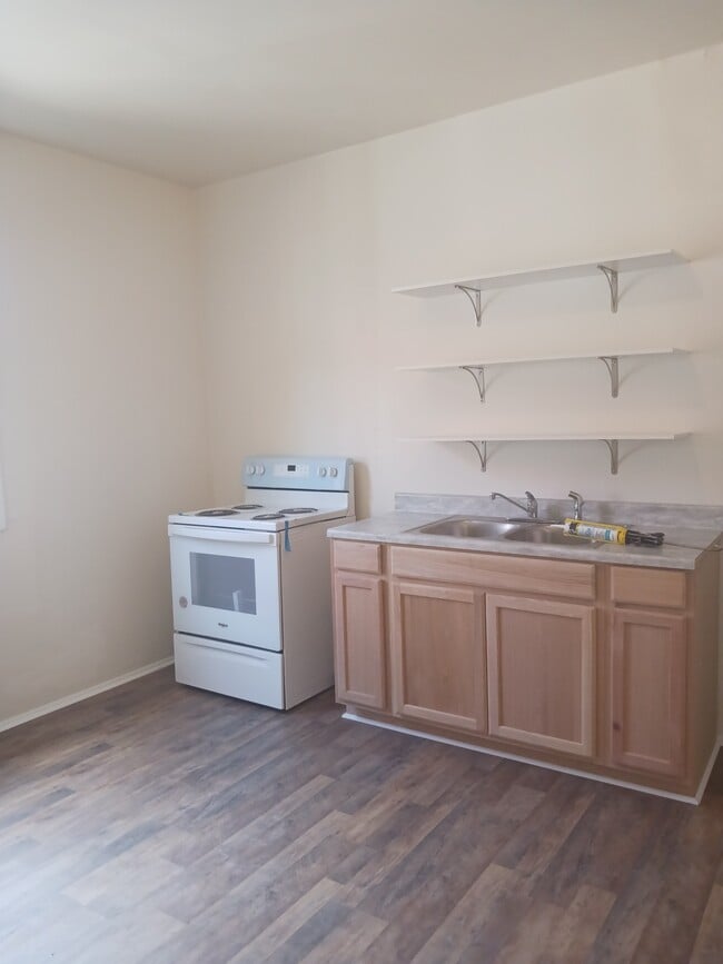 Photo - 1414 N Main St