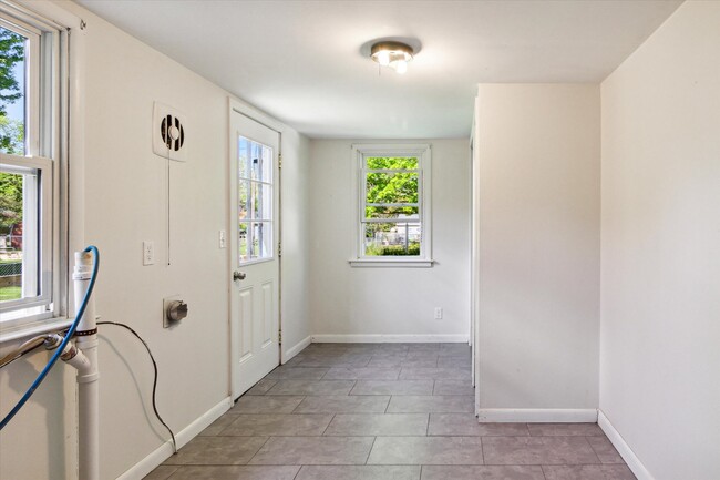 Photo - 204 Grafton Ave