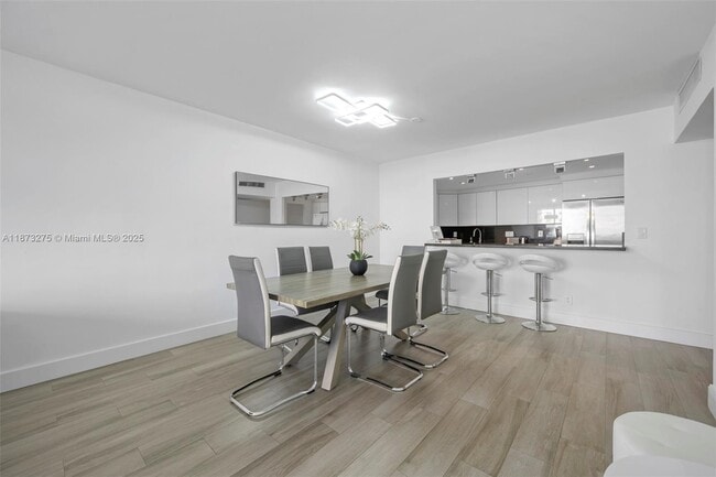 Photo - 19370 Collins Ave Unit 402