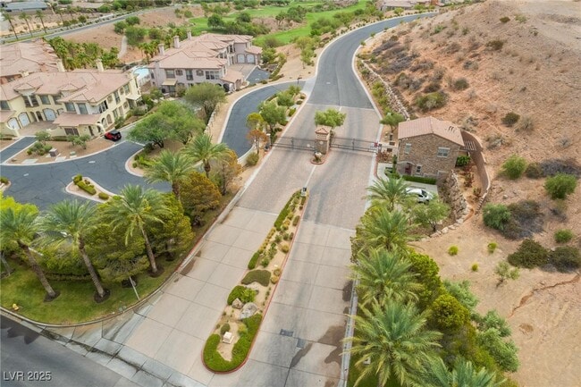 Photo - 24 Via Vasari Condo Unit 204