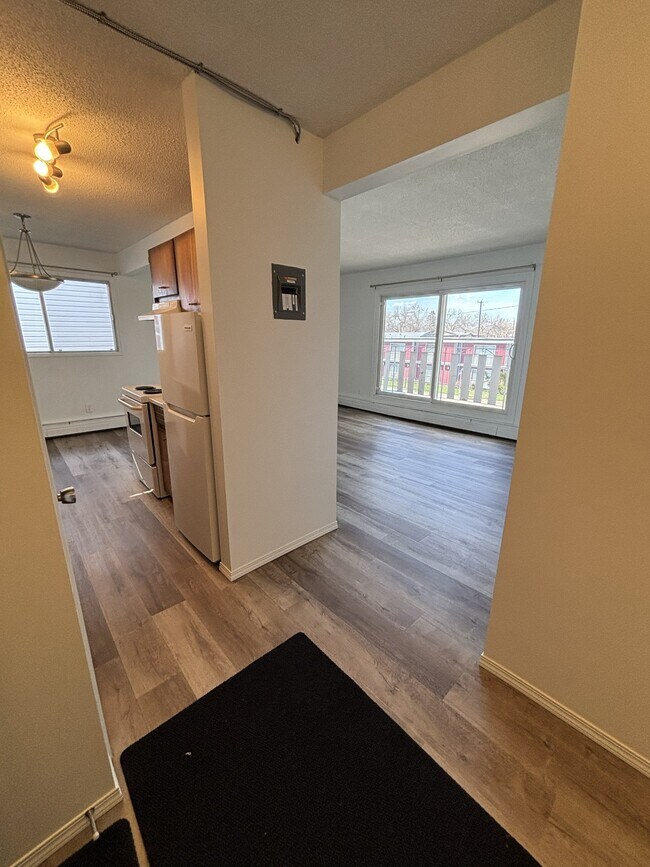 Photo - 3607 118 Ave NW Unit 304
