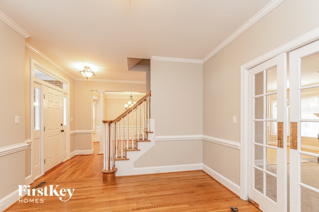 Photo - 205 Muirfield Ln