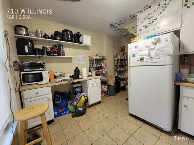 Photo - 710 W Illinois-