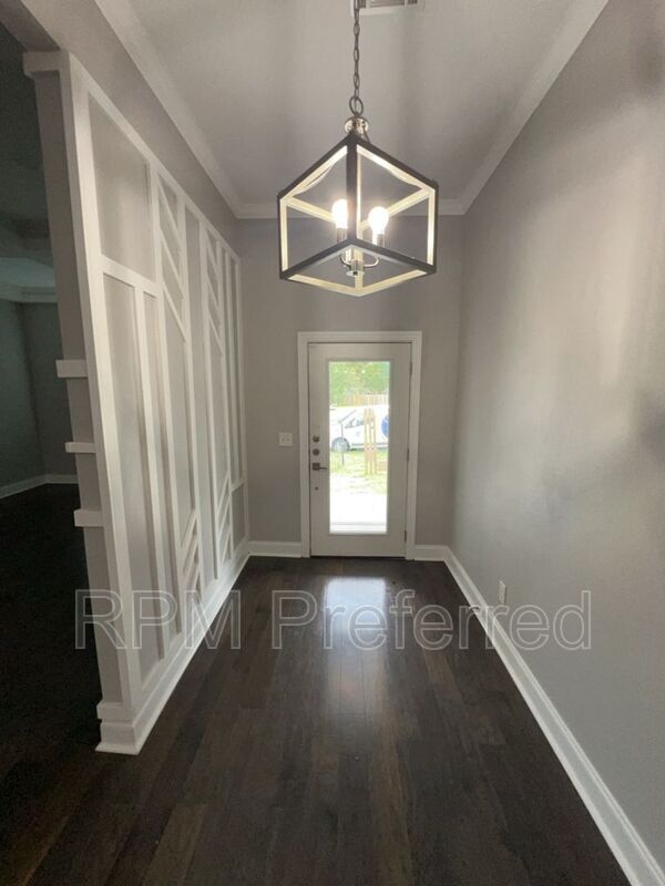 Photo - 401 Walton St