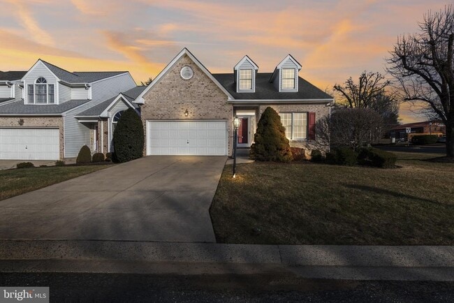 Photo - 1725 Gatehouse Ct