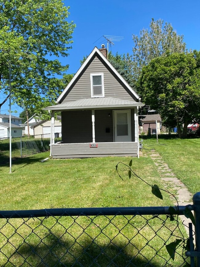 Building Photo - Coming Soon! Rock Island 1 Bedroom House
