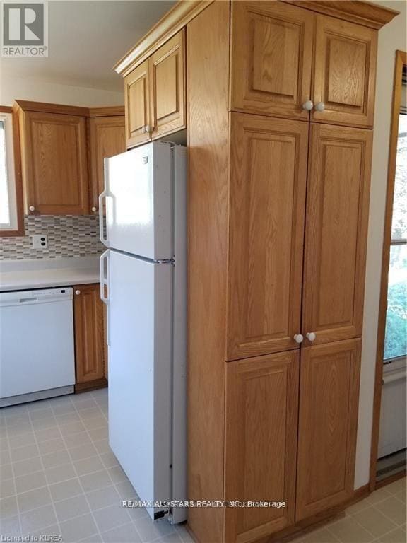 Photo - 11 Roselyn Ct