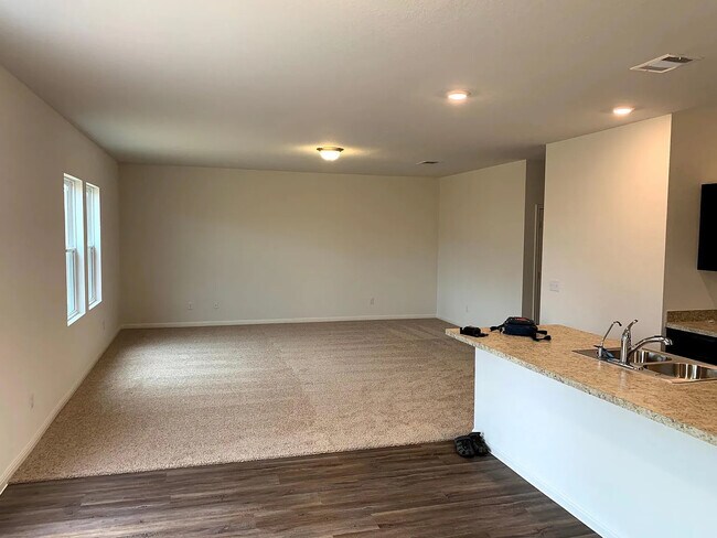 Room in House on Shiro Dr