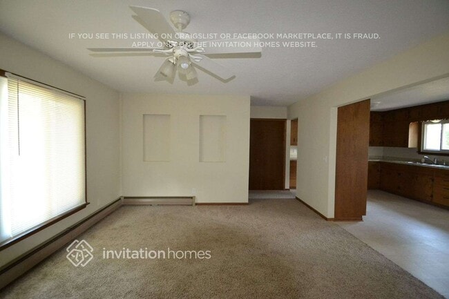 Photo - 1115 Madison St S