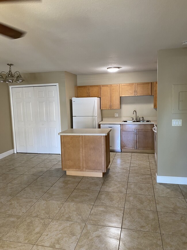 Photo - 465 Forestway Cir Condo Unit Lakewood Park