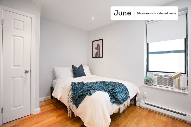 Private bedroom in 3 bed/1 bath Home - Private bedroom in 3 bed/1 bath Home