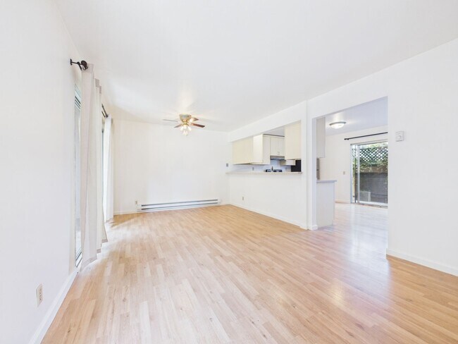 Photo - 3162 Eucalyptus St Unit 12