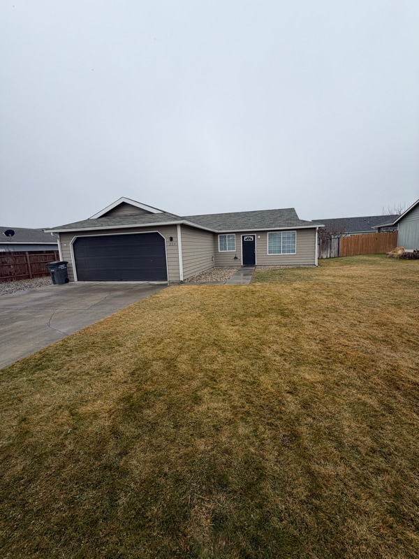 Building Photo - 223 Ivy St SE