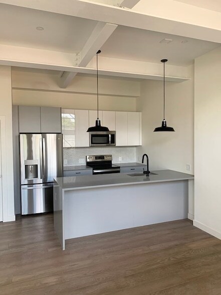 Photo - 217 Essex St Unidad 306