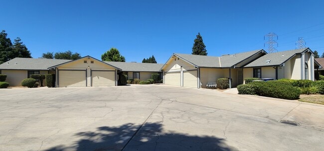 4629 N Charles Property Overview - 4629 N Charles Ave Unit 102