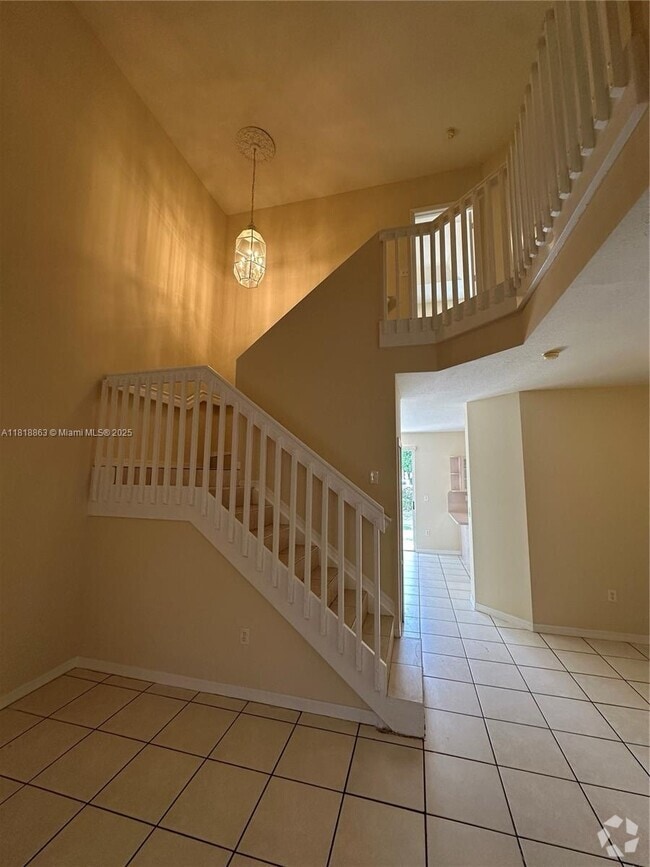 Building Photo - 10869 SW 88th Ter Rental