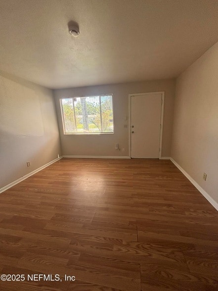 Photo - 2148 Bunting Dr