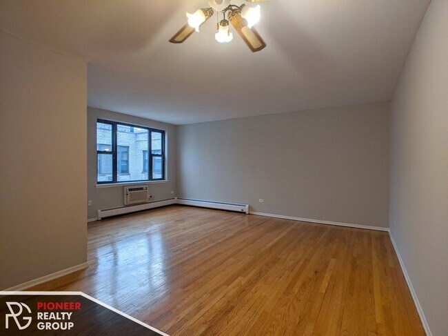 Photo - 525 W Oakdale Ave Unidad 319