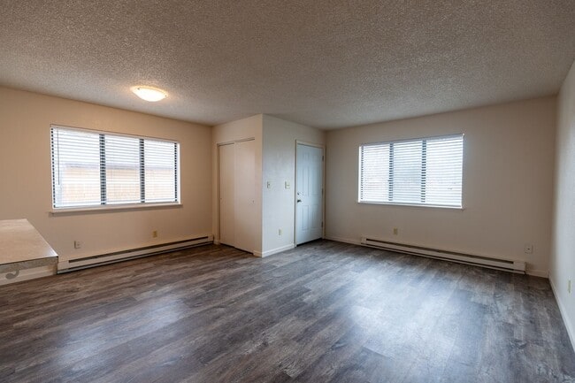 Photo - 239 S Elm St Unit 2
