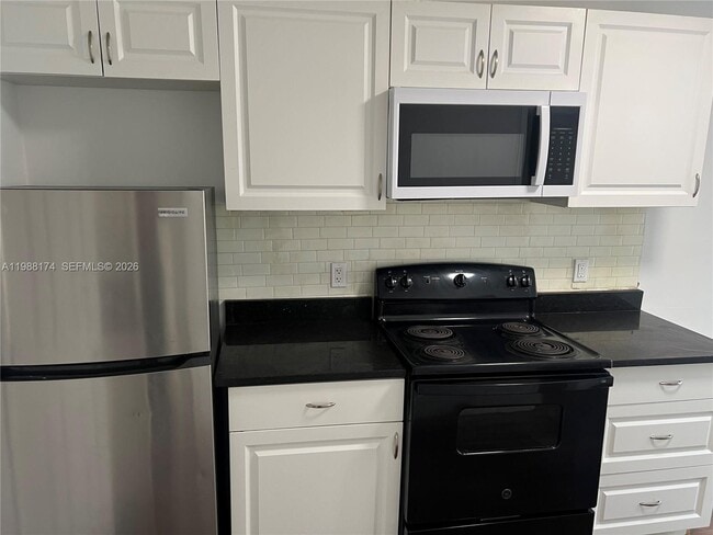 Photo - 2118 N 19th Ave Unit 1-4 -R