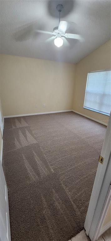 Photo - 407 Kildrummy Dr