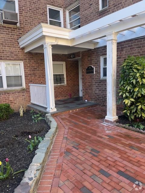 Building Photo - 70 Knightsbridge Rd Unit 3F Rental
