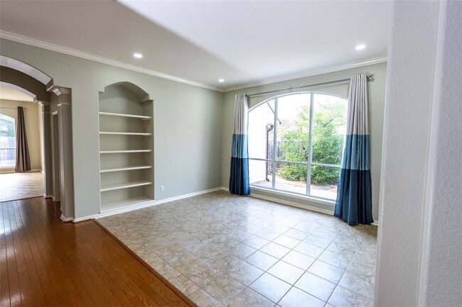 Photo - 8917 Joachim Ln