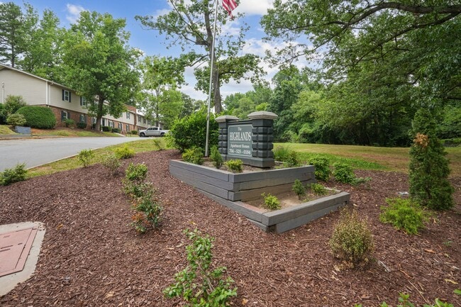 The Highlands Apartments
