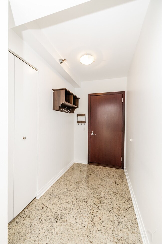Photo - 33 W Ontario St Unit 15C