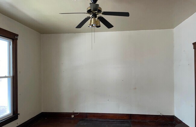 Photo - 858 S 23rd St