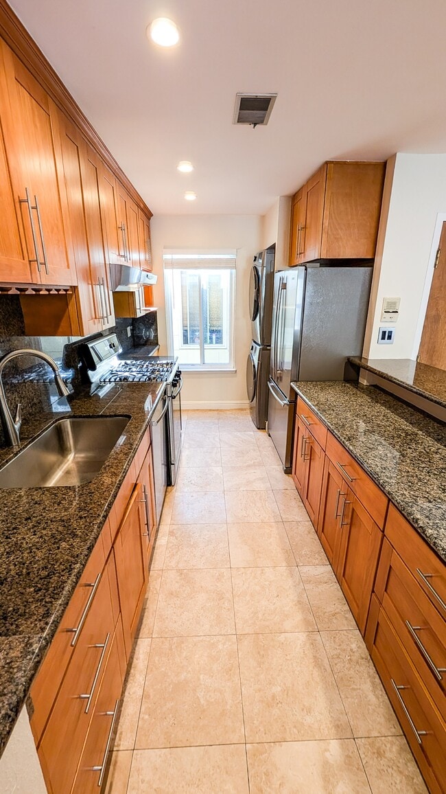 Photo - 3321 26th St