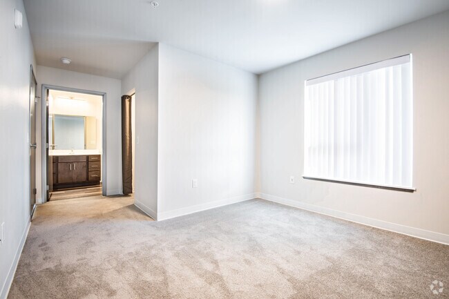 3BR, 2BA - 1219SF