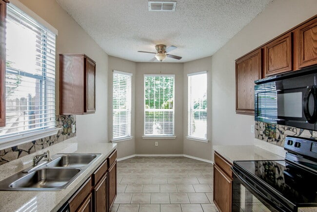 Photo - 6366 Rainwater Way