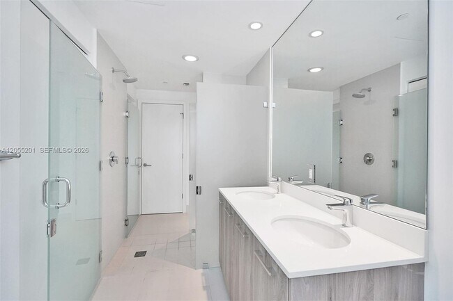 Photo - 501 NE 31st St Unit 702