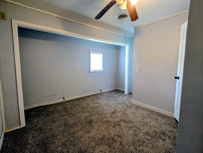 Photo - 612 N Cherry St