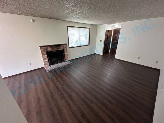 Photo - Charming 3-Bed Oasis with 2 Full Baths in Gresham – Perfectly Cozy at 1088 Sq Ft!