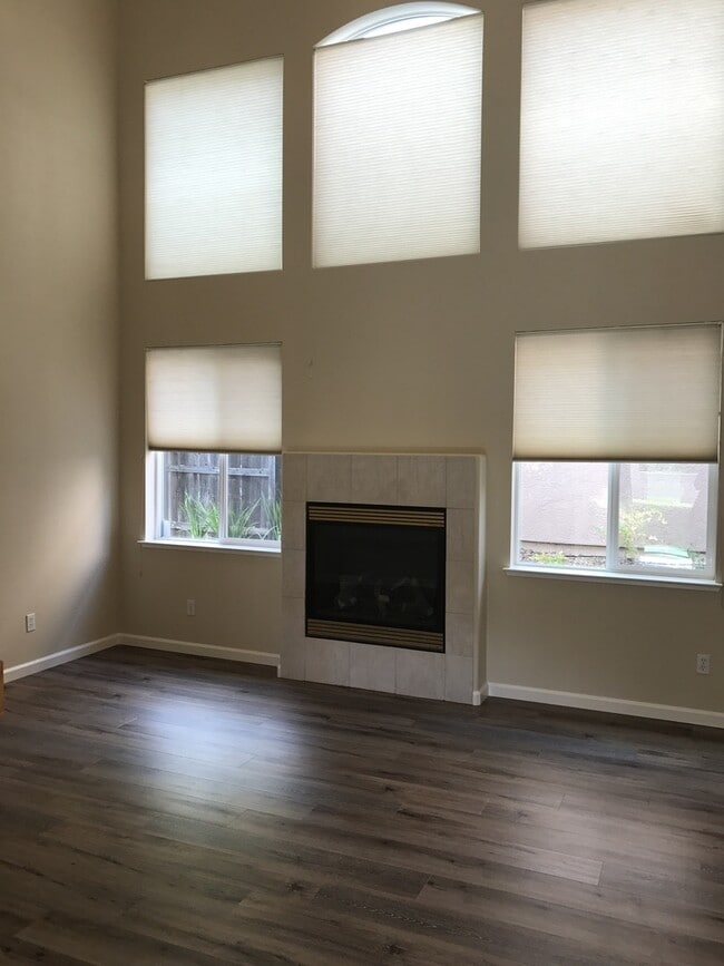 Photo - 2042 Rummel Ct