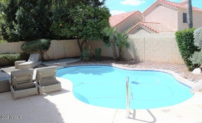 Photo - 10732 N 113th St