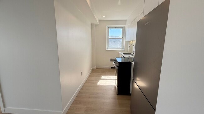 Photo - 10 Av. Rosemount Unit 505