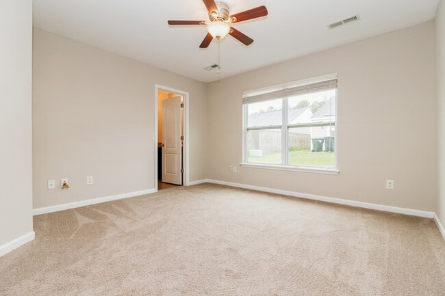 Photo - 154 Tyger St