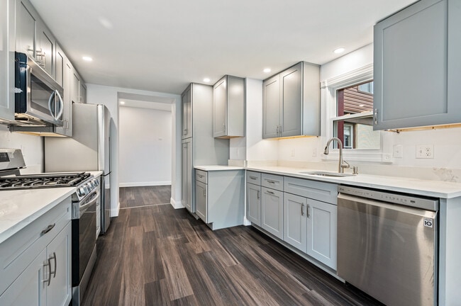 Photo - 318 Laurel St Unit 2