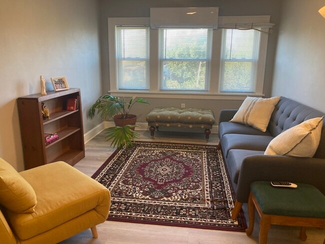 Living room - 10147 Baltic Rd Unit 3